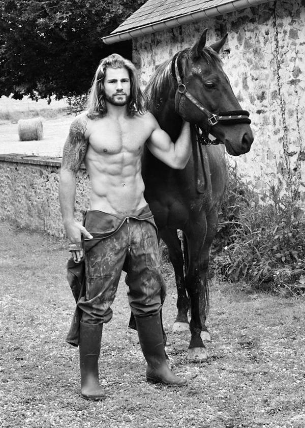 Agricultores franceses forman parte del calendario 2017 (Fred Goudon)