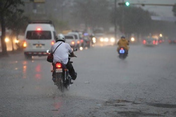 Las temperaturas máximas registrarán entre 34 y 36 °C en sectores del Pacífico occidental y central pese a la presencia de lluvia. (Imagen de cortesía)