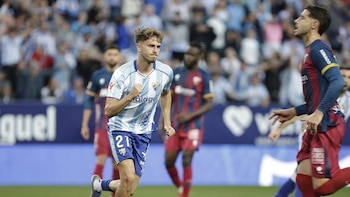 (Crónica) El Málaga sube un