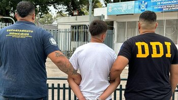 El joven detenido durante la