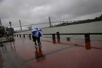 El fenómeno meteorológico deriva de un frente frío estacionario y no guarda relación con ningún huracán en el océano Atlántico. (REUTERS/Marco Bello)