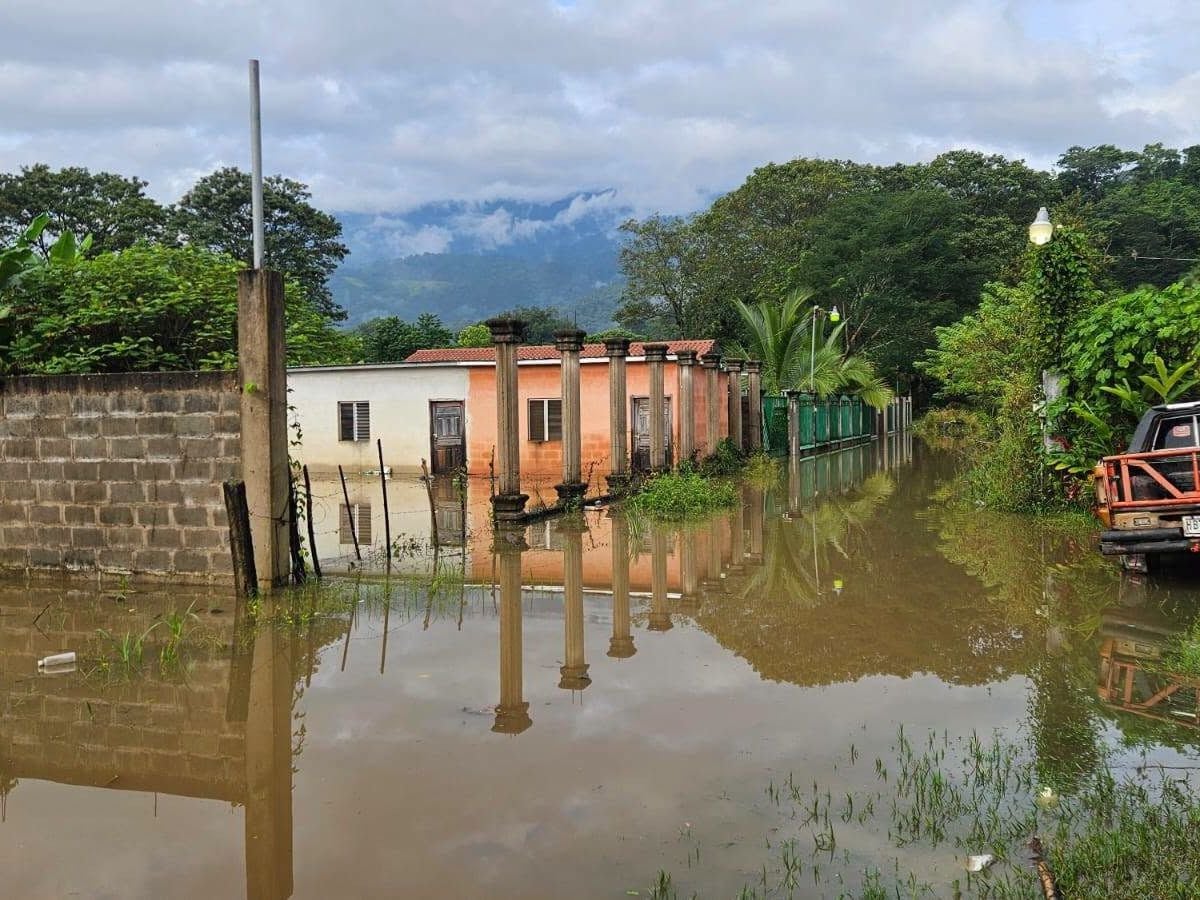 Un total de 1.741 personas figuran entre los afectados por las inundaciones registradas en el norte de Honduras. (Foto: Cortesía)