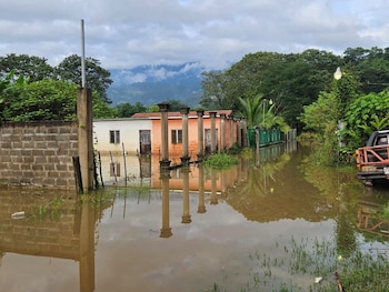 Un total de 1.741 personas figuran entre los afectados por las inundaciones registradas en el norte de Honduras. (Foto: Cortesía)