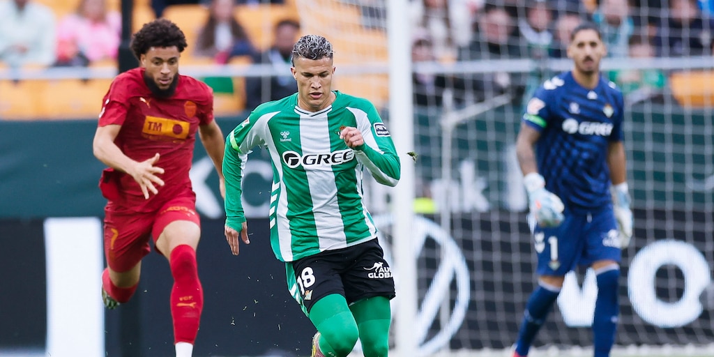 Director deportivo del Vasco da Gama se refirió al colombiano Nelson Deossa: "Algunas filtraciones nos han perjudicado en el pasado