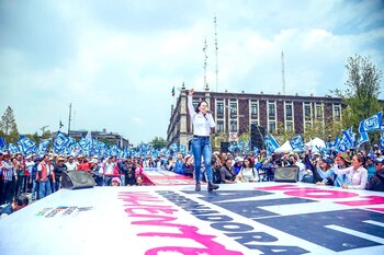 Alejandra del Moral realizó mitin