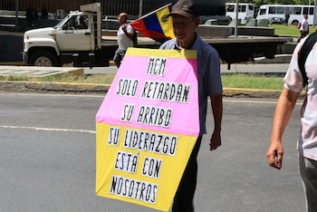 Venezolanos exigen el ingreso a María Corina Machado y elecciones presidenciales