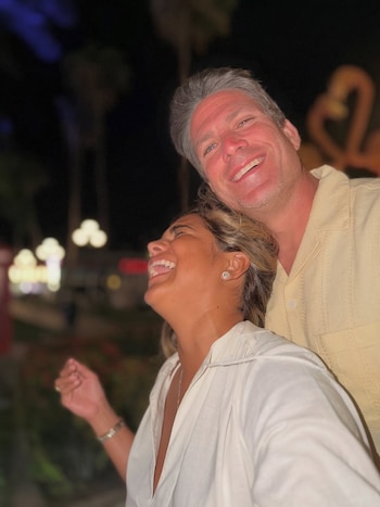 Paco Bazán y Susana Alvarado disfrutaron de unas vacaciones en Aruba en medio de rumores y críticas. IG