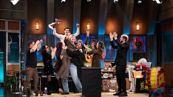 La Revuelta reúne al elenco