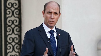 Ministro chileno por parentesco de su esposa con conductor detenido por manejar a 264 km/h: “No tengo cercanía”
