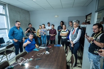El Laboratorio de pruebas 5G de la PCII concretó proyectos con drones, medidores inteligentes y una mano robótica impresa en 3D para aprovechar la baja latencia y el mayor ancho de banda. (Foto: Promotora Costarricense de Innovación e Investigación)