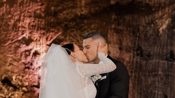Cuánto costó la boda de Luisa Fernanda W y Pipe Bueno: esta sería la millonaria cuenta de la ceremonia en la Catedral de Sal, el vestido, joyas y otros lujos