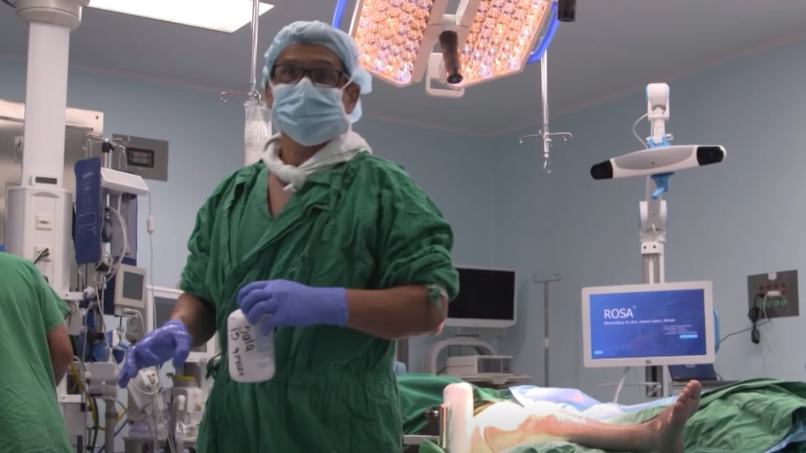 Hospital de Costa Rica usa un robot para reemplazos de rodilla y cadera