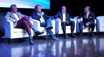 De izquierda a derecha: Balan