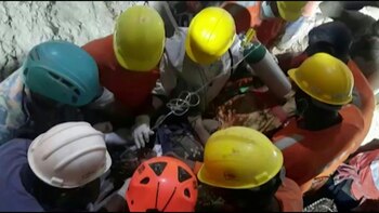 Los equipos de rescate lograron