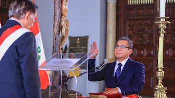 Perú nombra a Waldir Eloy