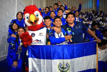 Natación, ajedrez y karate do completaron la cosecha de El Salvador en Codicader 2026 con el oro de Alexandra Meléndez, el título de Carlos Roberto Ibarra y cuatro bronces en karate do. (Foto cortesía Instituto Nacional de los Deportes de El Salvador)