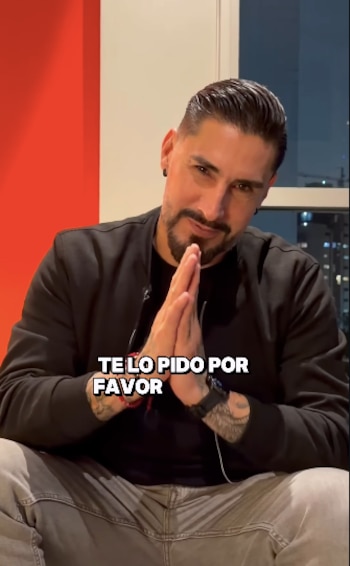 Utilizó sus redes sociales para solicitar apoyo a quienes son fanáticos de su trabajo.