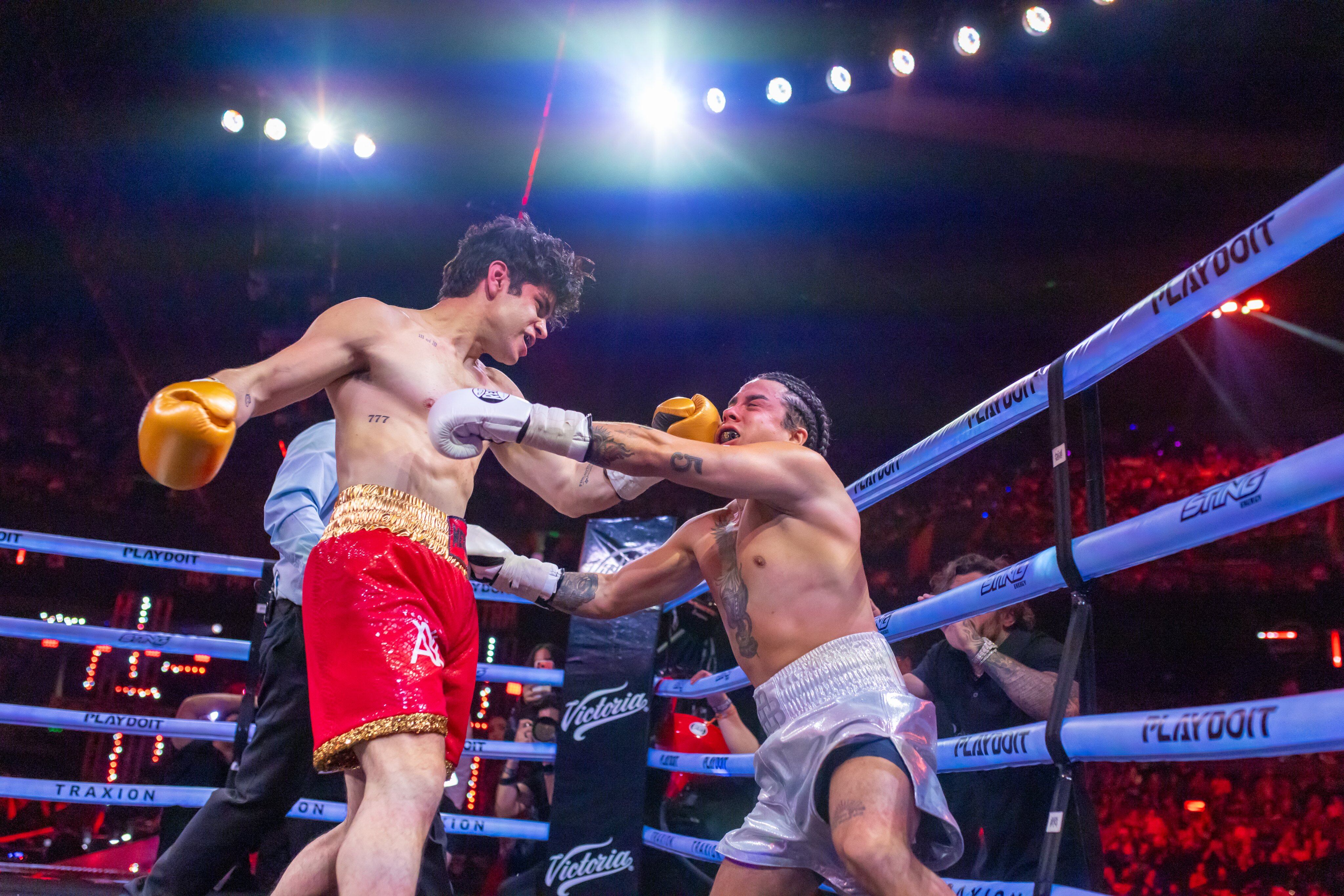 Aaron Mercury noqueó a Mario Bautista en el primer round y obtuvo el cinturón de campeón. (@supernovaboxing)