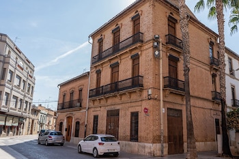 Edificios modenros del pueblo de Ferran Torres