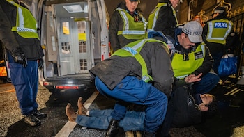 Al menos trece detenidos en