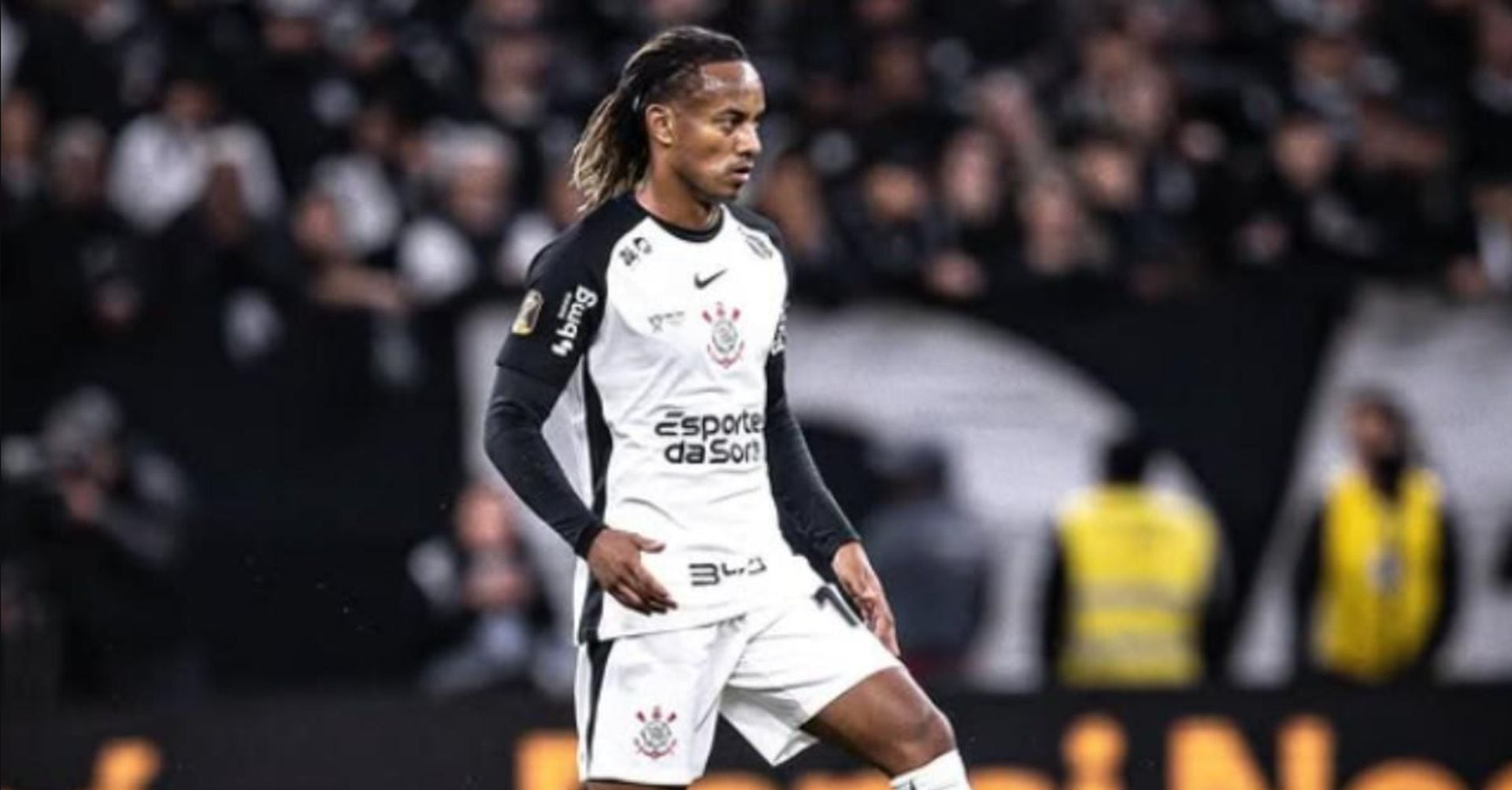 André Carrillo ingresó en un escenario límite, aportando despliegue y orden en un Corinthians golpeado que apostó por resistir con inteligencia. (Facebook / SC Corinthians Paulista)