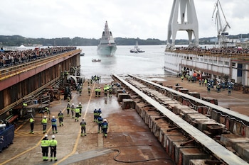 Ceremonia de la botadura de la fragata F-111 en el astillero de Navantia en Ferrol. (Europa Press)