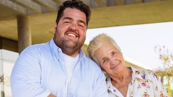 El sentido posteo de Darío Barassi luego de visitar la tumba de su mamá en San Juan: “Me parte el corazón”