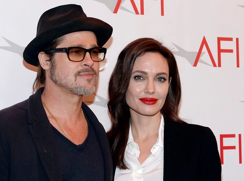 Brad Pitt recordó que buscó apoyo por su alcoholismo tras su divorcio con Angelina Jolie. (REUTERS/Kevork Djansezian)