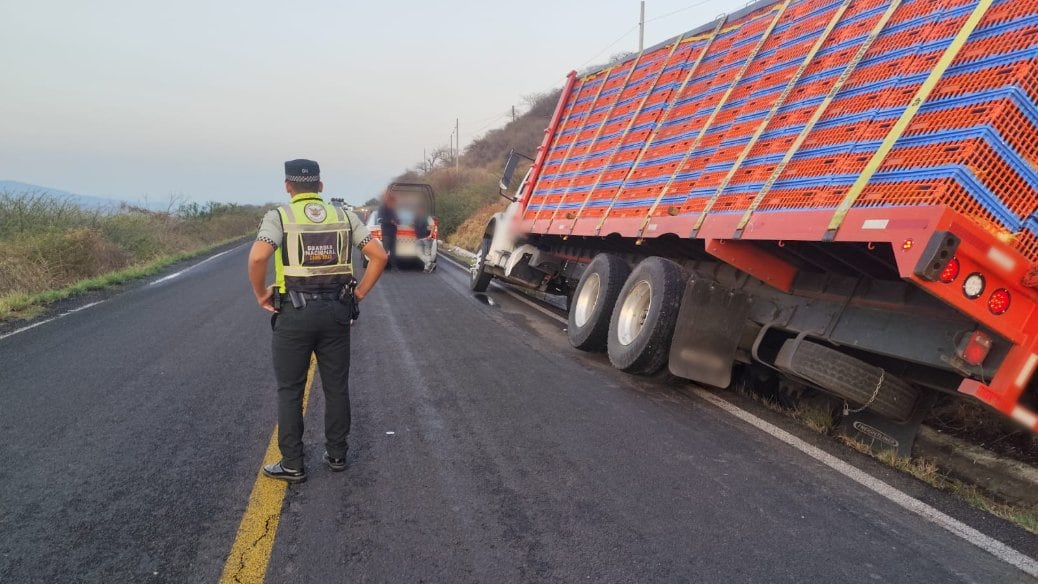 Cierre parcial de circulación por accidente vial en carretera de Puebla (@GN_Carreteras)