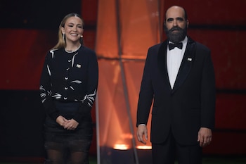 BARCELONA, 28/02/2026.- Los presentadores Rigoberta