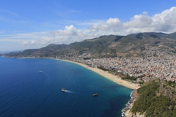 Turquía reúne 580 playas Bandera Azul e incorporó este año playas públicas con acceso gratuito a la lista