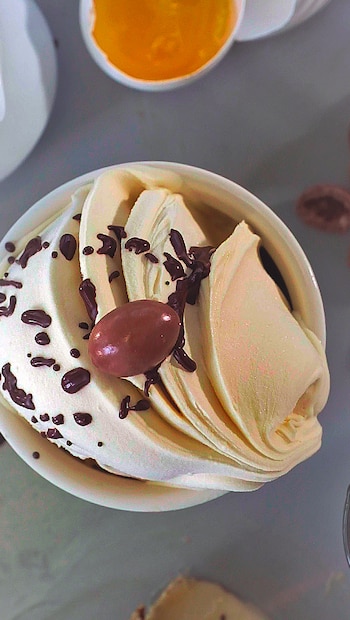 El sambayón antiche con almendras,