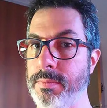 Leandro Arteaga, Licenciado en Comunicación