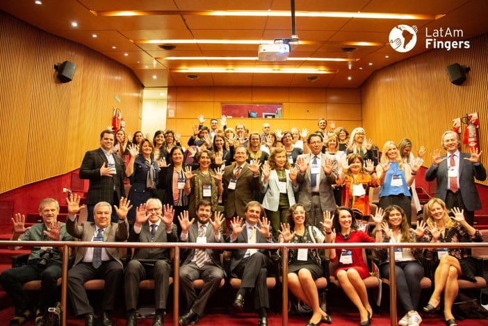 LatAm FINGERS evaluó a 1065 personas de 60 a 77 años en 11 países, con mejoras en memoria velocidad de procesamiento y función ejecutiva (FLENI)