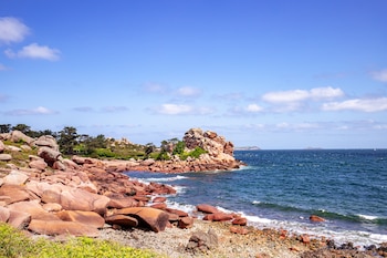 Costa de Granito Rosa, en