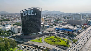 Interbank fue sancionado por realizar comunicaciones comerciales sin demostrar que contaba con el consentimiento previo del consumidor, lo que constituyó una infracción a las normas de protección al consumidor.