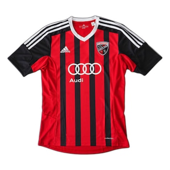La camiseta del FC Inglostad