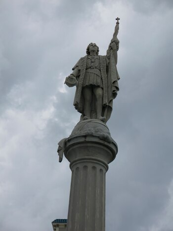Monumento a Cristóbal Colón en