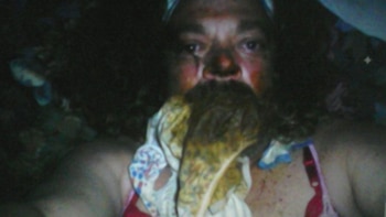 Una de las fotos halladas