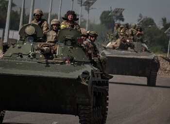 FOTO DE ARCHIVO. Militares ucranianos