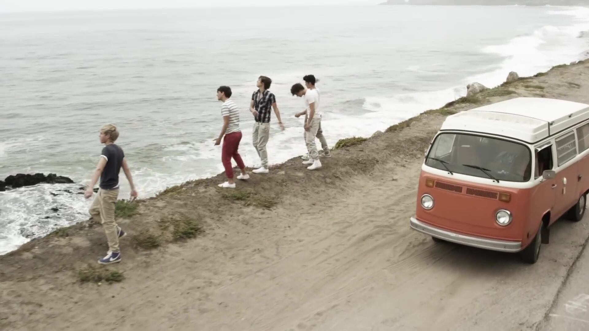 La agrupación británica revolucionó la cultura de fans en redes sociales, creando el fenómeno “directioner” (Captura de video)