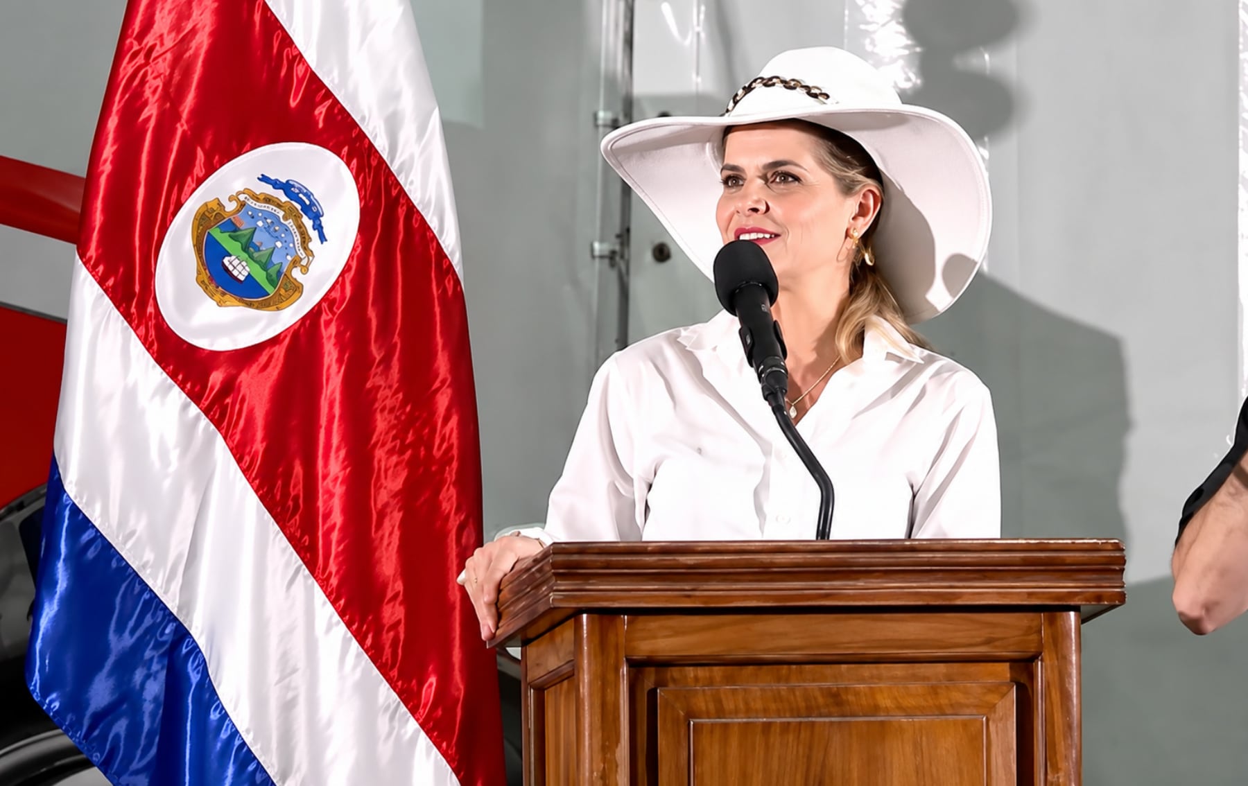 Laura Fernández anuncia planta procesadora de carne, ampliación de la Ruta 21 y nuevas inversiones para Guanacaste