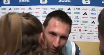 El saludo de Lionel Messi a Sofi Martínez luego del triunfo de la selección ante Cabo Verde