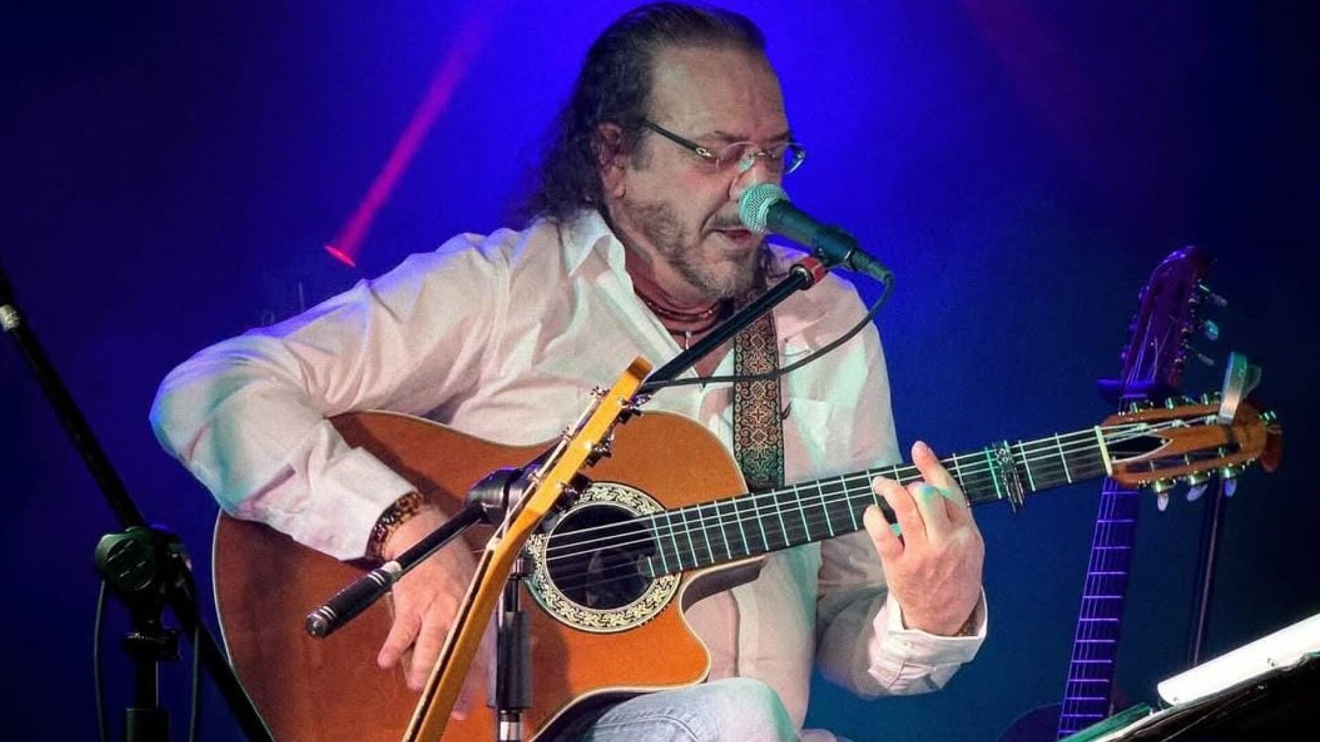 Fernando Delgadillo ha participado en recopilaciones y grabaciones especiales. Foto: Instagram/@fernandodelgadillooficial.