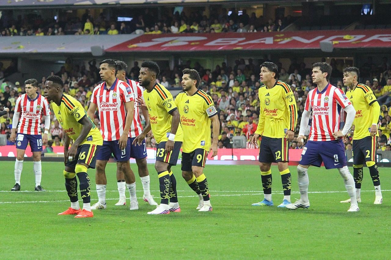Guillermo Almada lanzó una autocrítica tras el empate 2-2 entre América y Chivas el sábado 19 de septiembre en el Estadio Banorte, durante la Jornada 9 del Apertura 2026 (Cortesía)