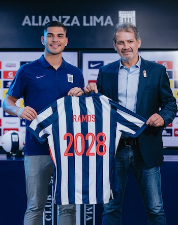 Luis Ramos junto con Franco