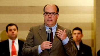 Julio Borges pidió sacar la