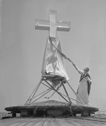 La cruz que coronaba el