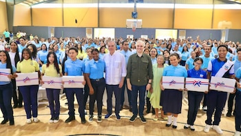 República Dominicana: El presidente Luis Abinader ordena un estudio para ajustar la oferta educativa en Montecristi