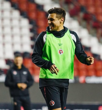 Tras despedirse de Xolos, donde convivió con Gilberto, Kevin Escamilla afirmó que “debería haber tres Gil Mora en cada equipo mexicano”. (Instagram/@kevescamilla)
